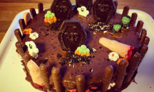 DIY : come creare una torta di Halloween di effetto, facile e veloce