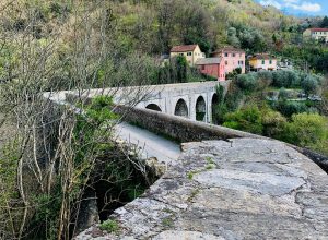 TREKKING SULL’ACQUEDOTTO GENOVESE: GIORNATA CON I BAMBINI